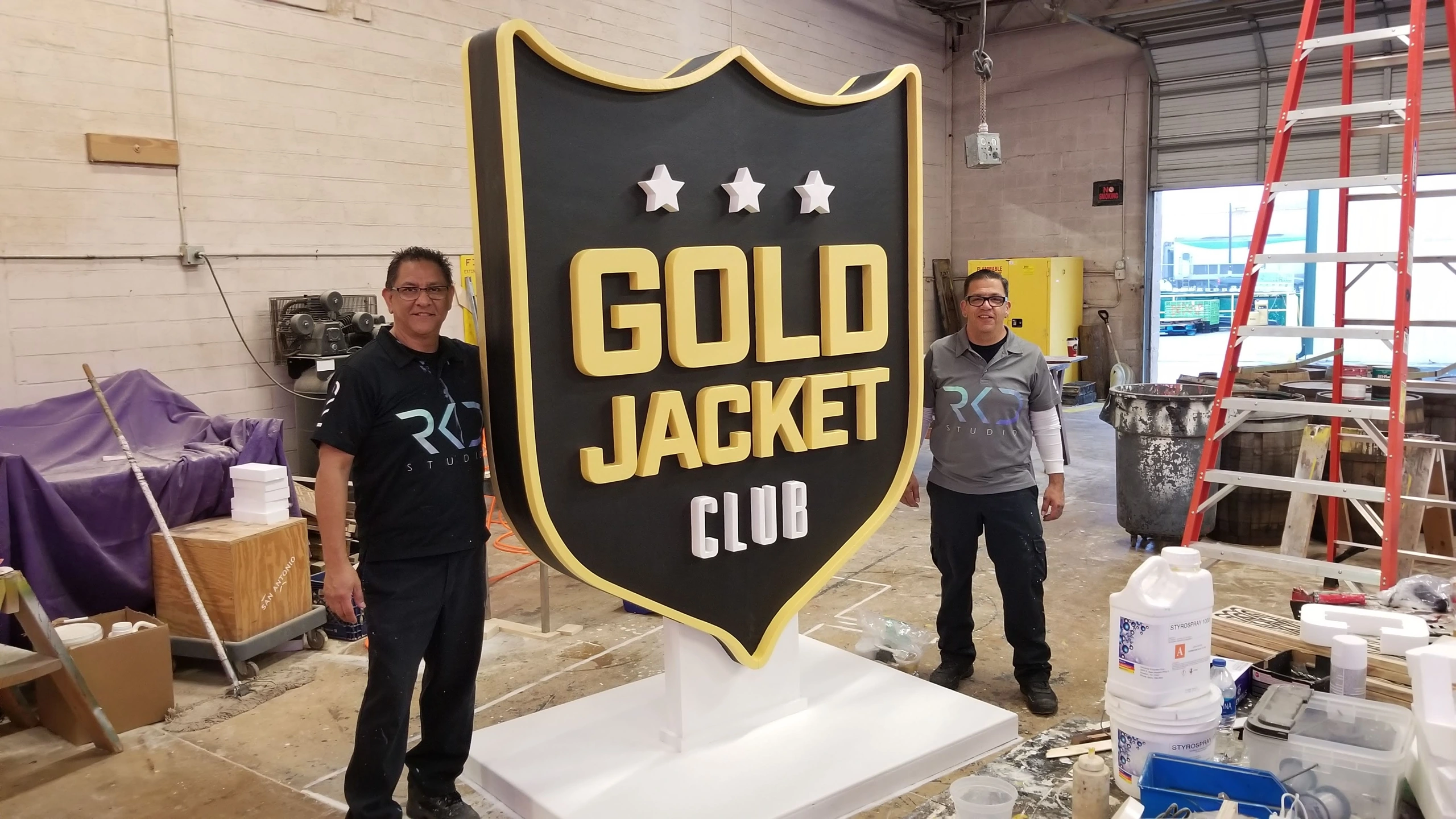 Gold Jacket Club / Completed studio fabrication